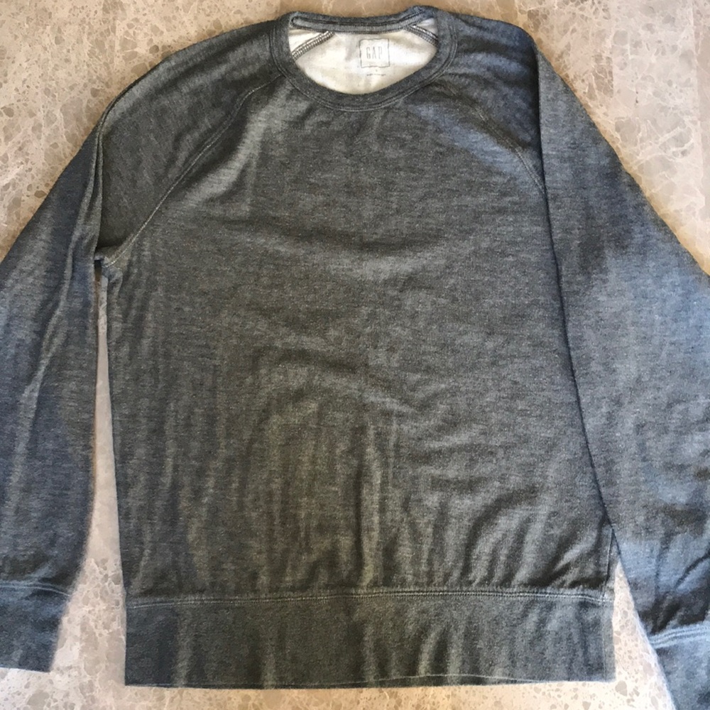 GAP Light Pullover Sweater Long Sleeve